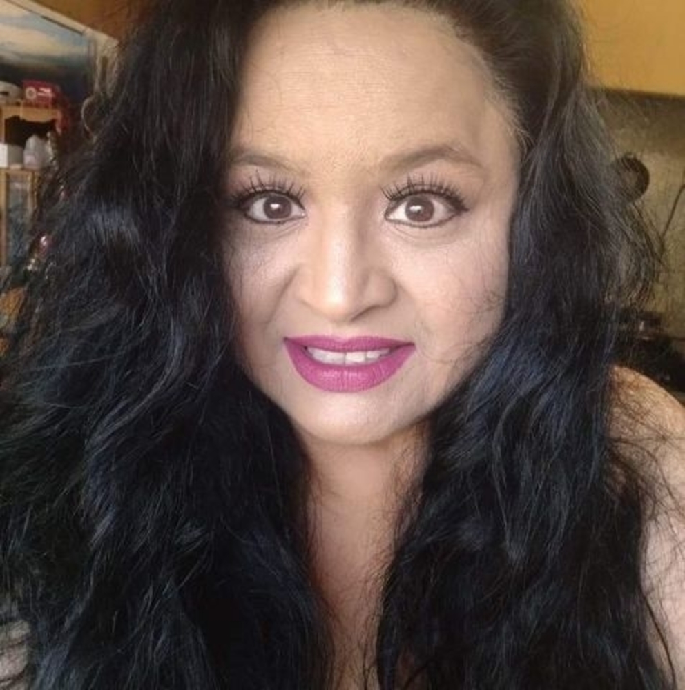 Meet your Posher, Pauline